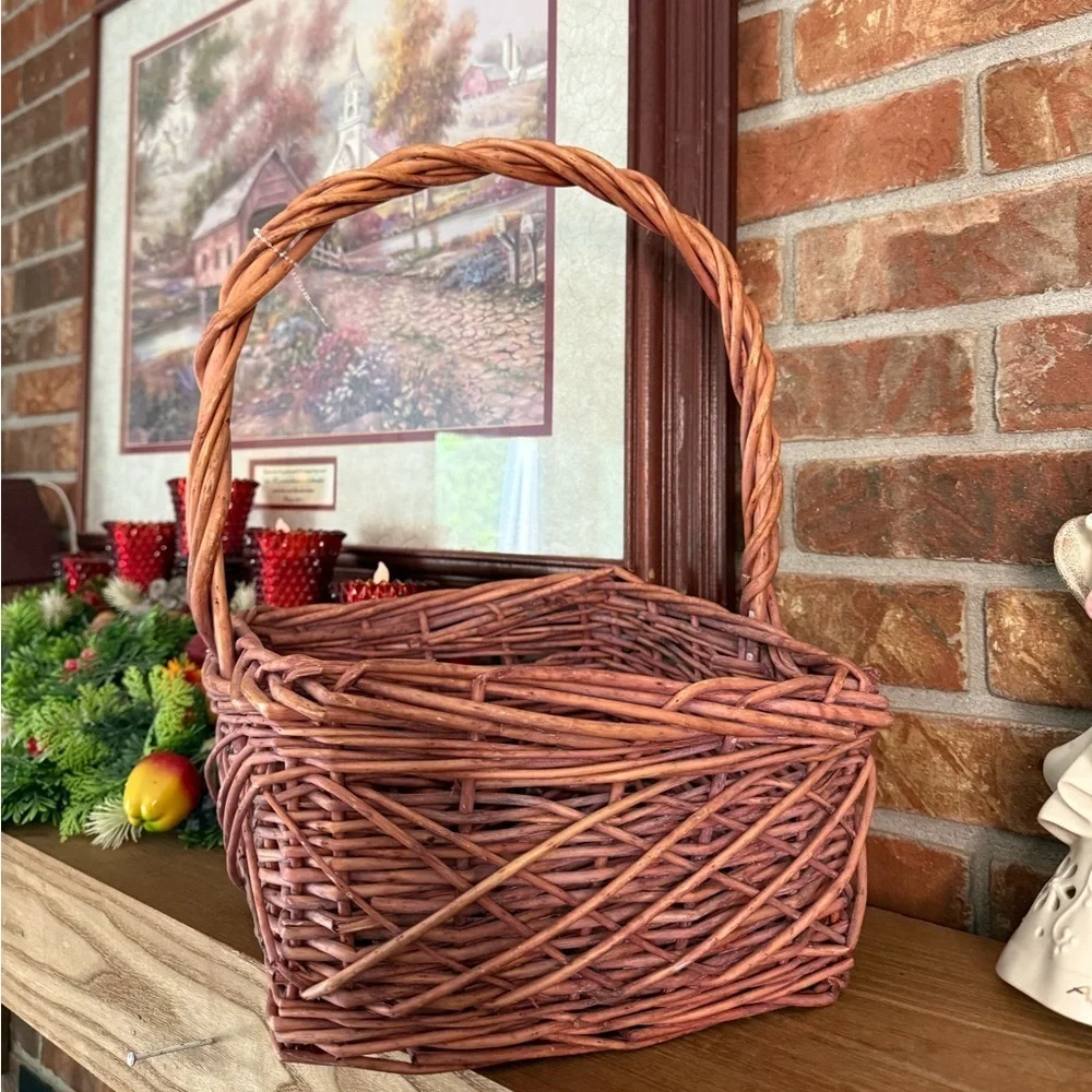 Vintage 1981 Woven Handmade Wicker Basket